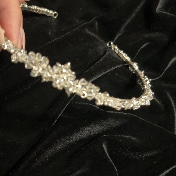 David’s Bridal Headpiece - Picture 5 of 7